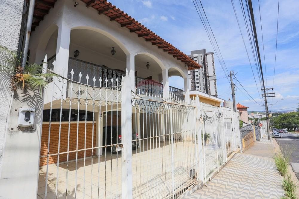 Casa 3 quartos no Jardim Santa Rosália para locação — foto 1