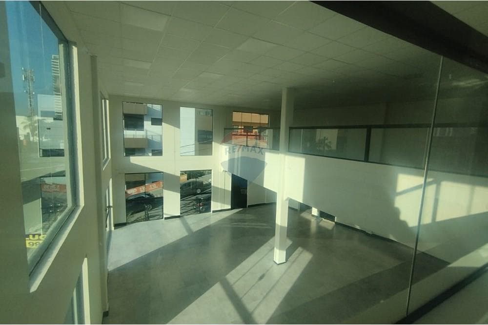 Imóvel comercial no Parque Campolim para locação — foto 4